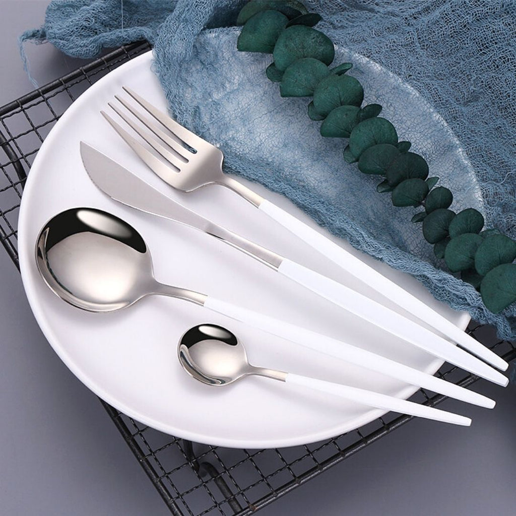 Winter Time Flatware Set